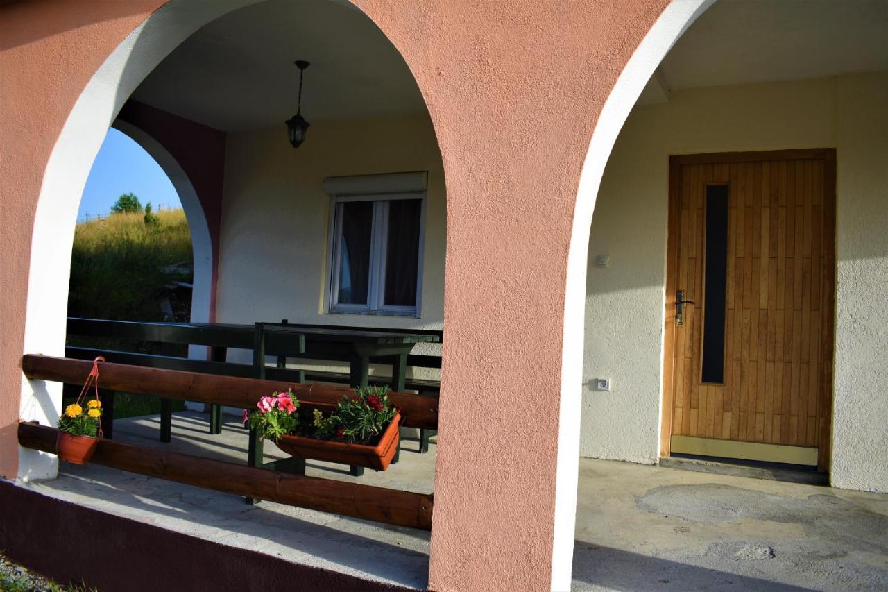 Apartmani Mitrovic Žabljak Buitenkant foto