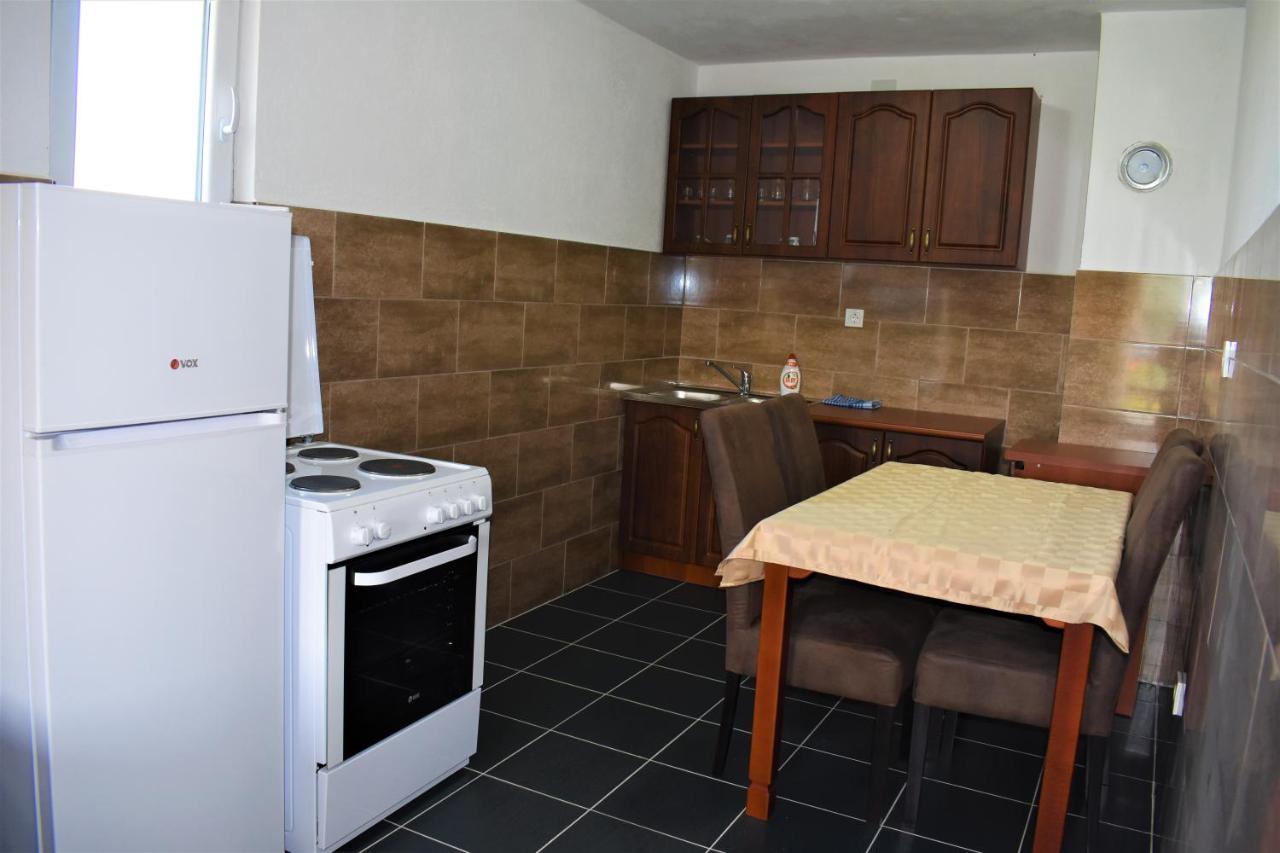 Apartmani Mitrovic Žabljak Buitenkant foto
