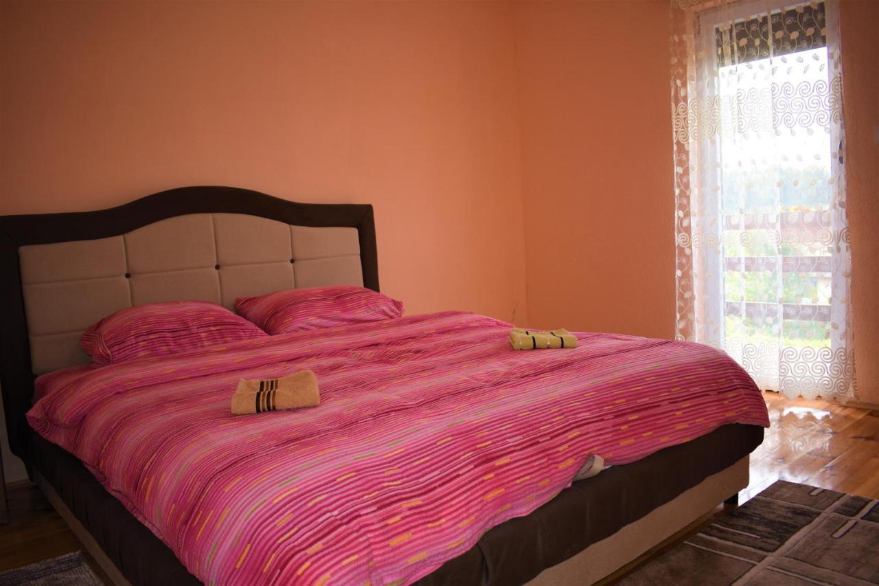 Apartmani Mitrovic Žabljak Buitenkant foto