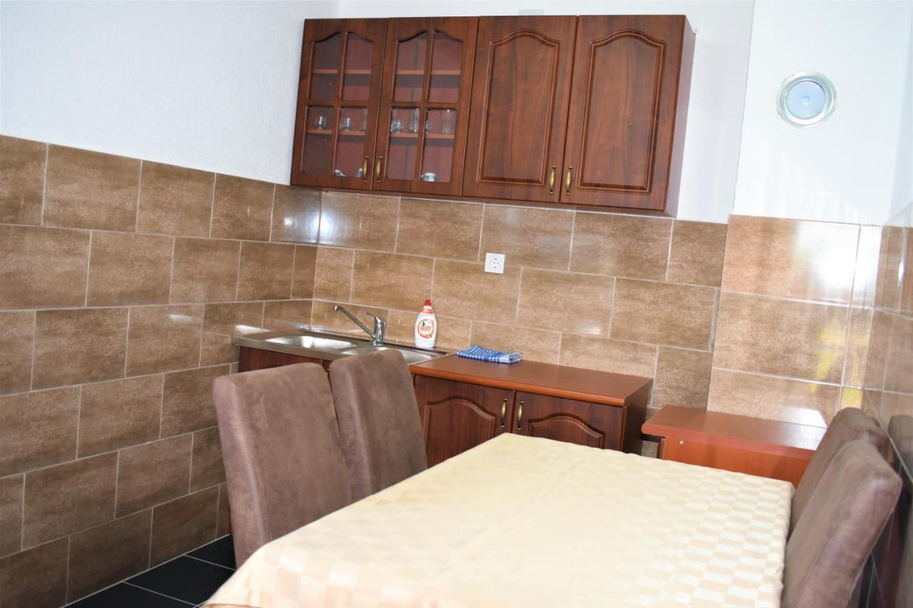 Apartmani Mitrovic Žabljak Buitenkant foto