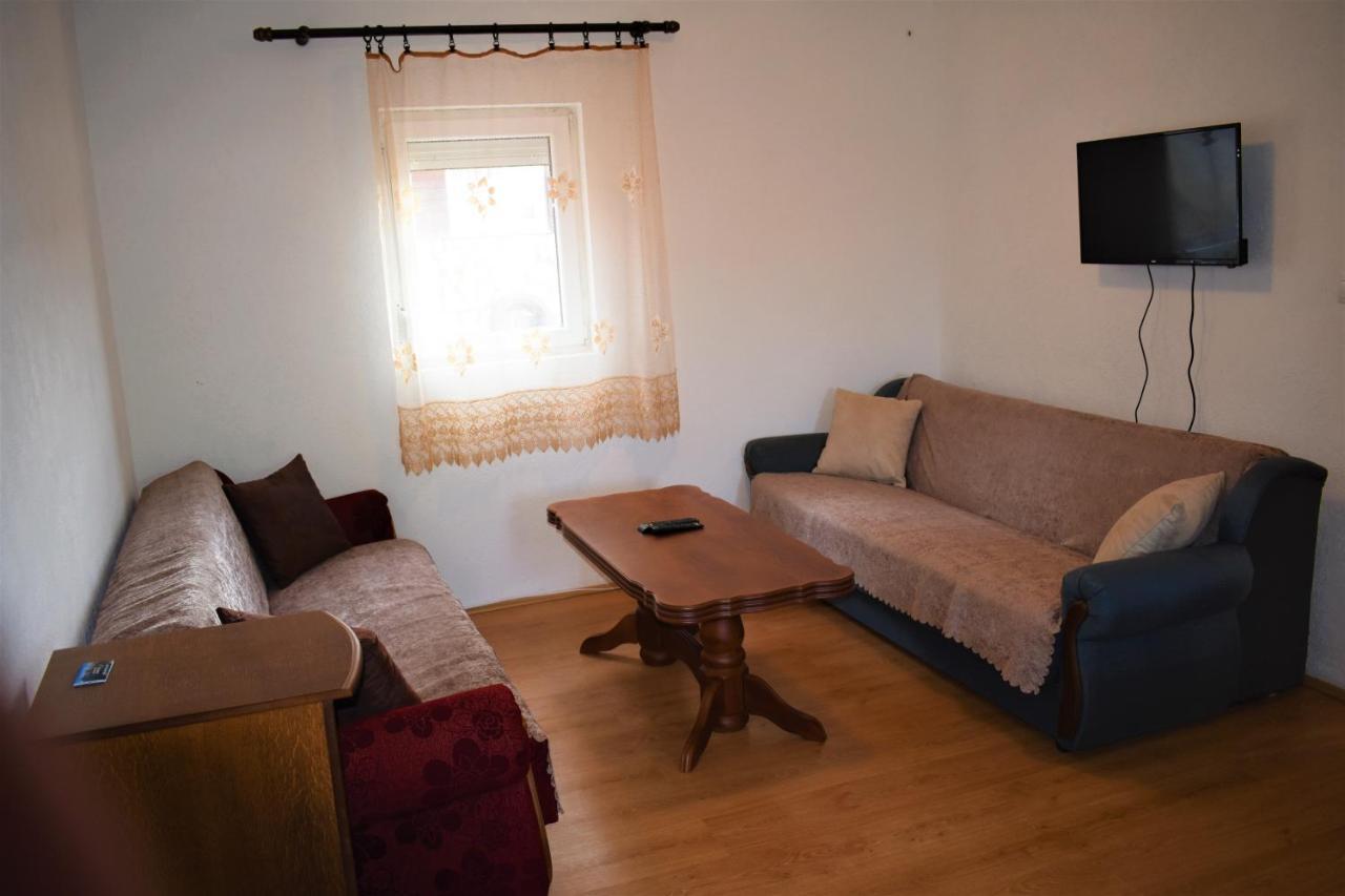 Apartmani Mitrovic Žabljak Buitenkant foto